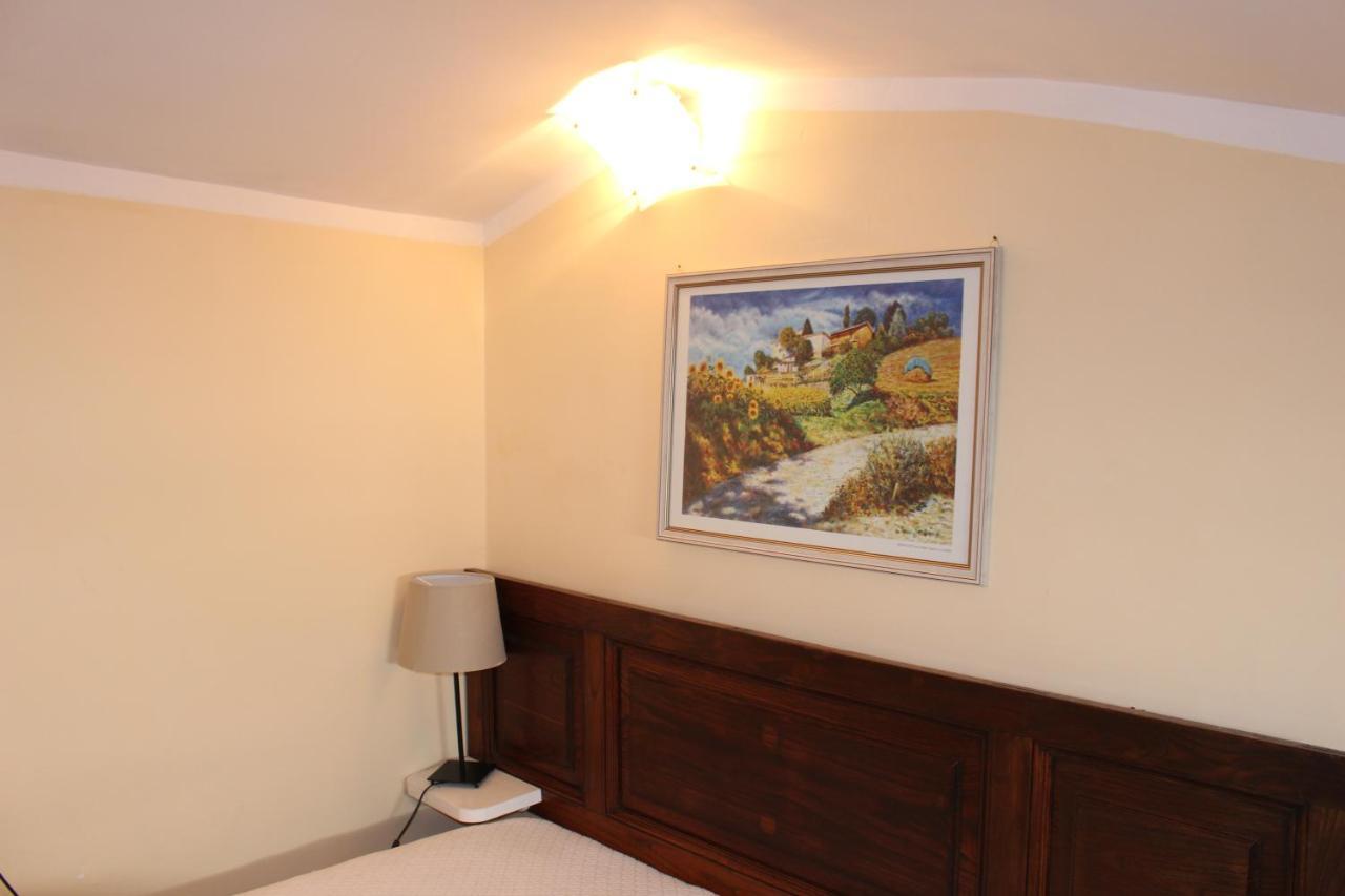 Red House Apartment กุบบีโอ ภายนอก รูปภาพ