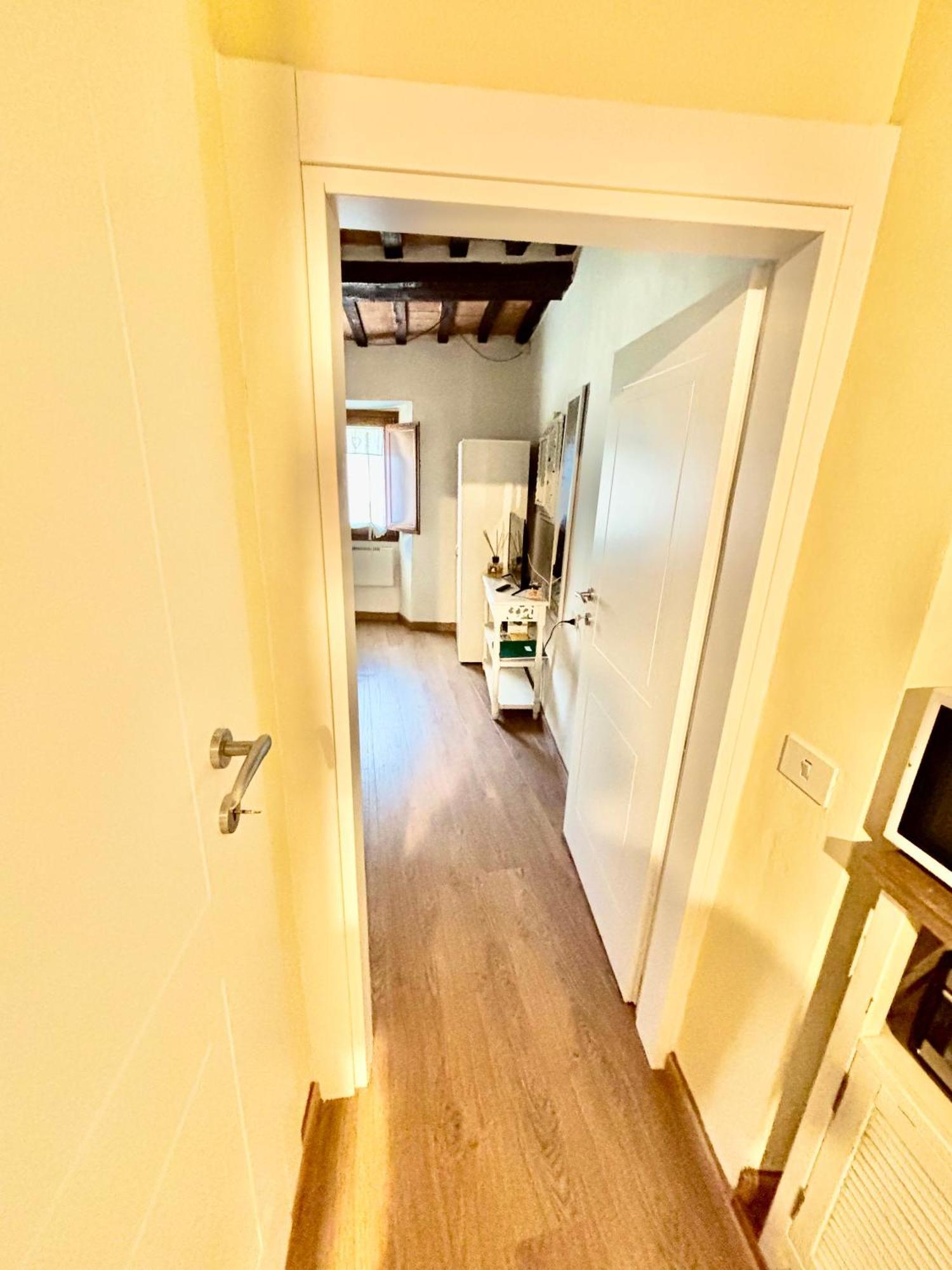Red House Apartment กุบบีโอ ภายนอก รูปภาพ