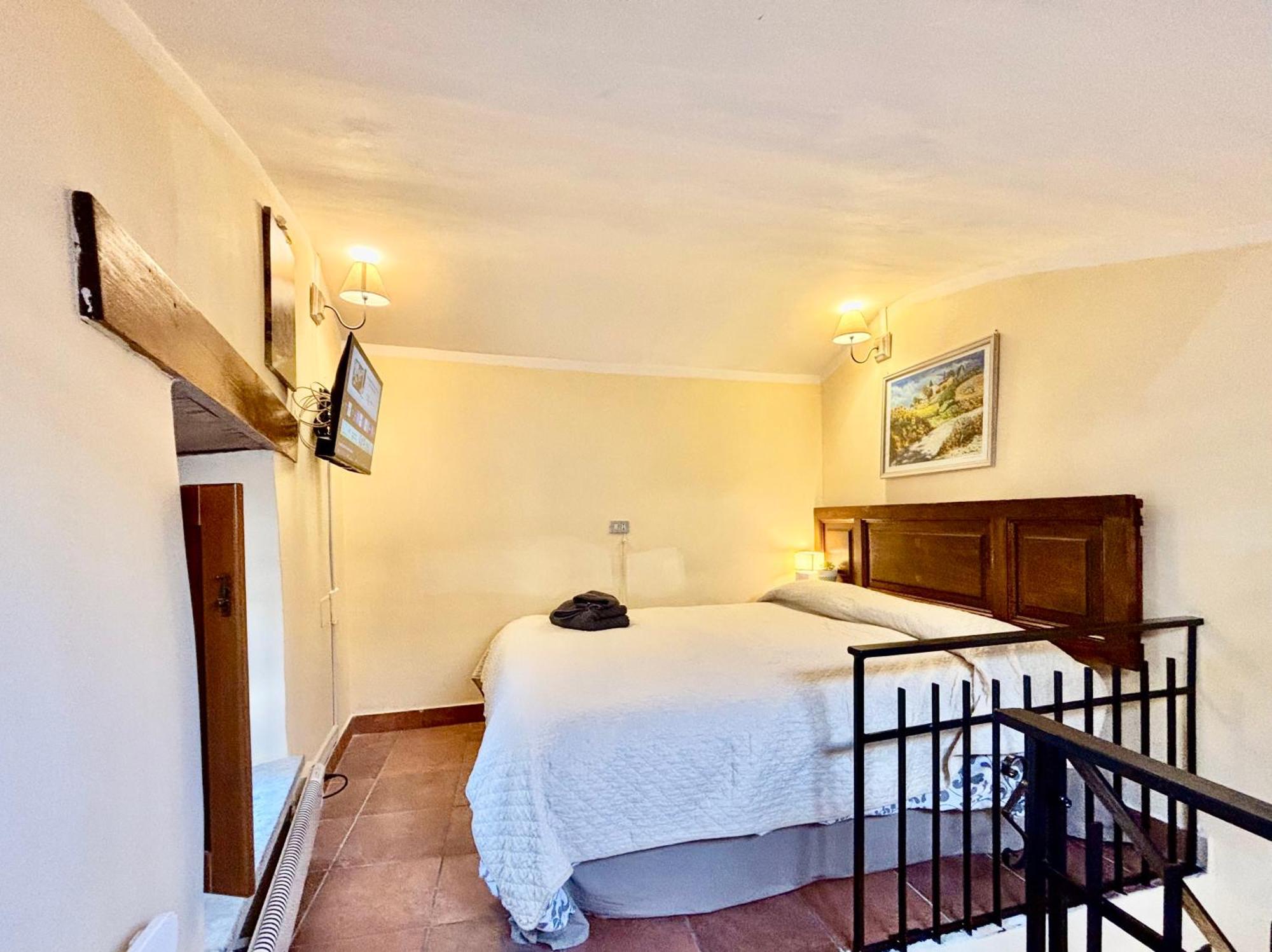Red House Apartment กุบบีโอ ภายนอก รูปภาพ