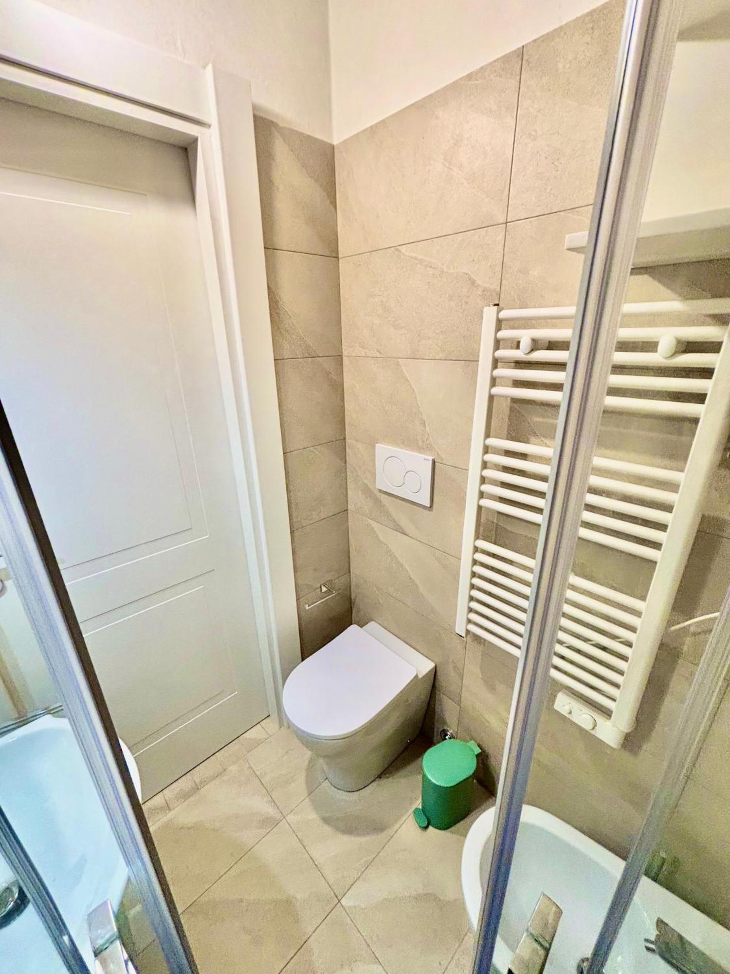 Red House Apartment กุบบีโอ ภายนอก รูปภาพ