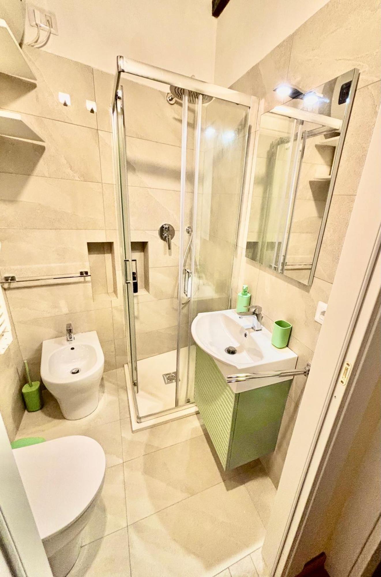 Red House Apartment กุบบีโอ ภายนอก รูปภาพ