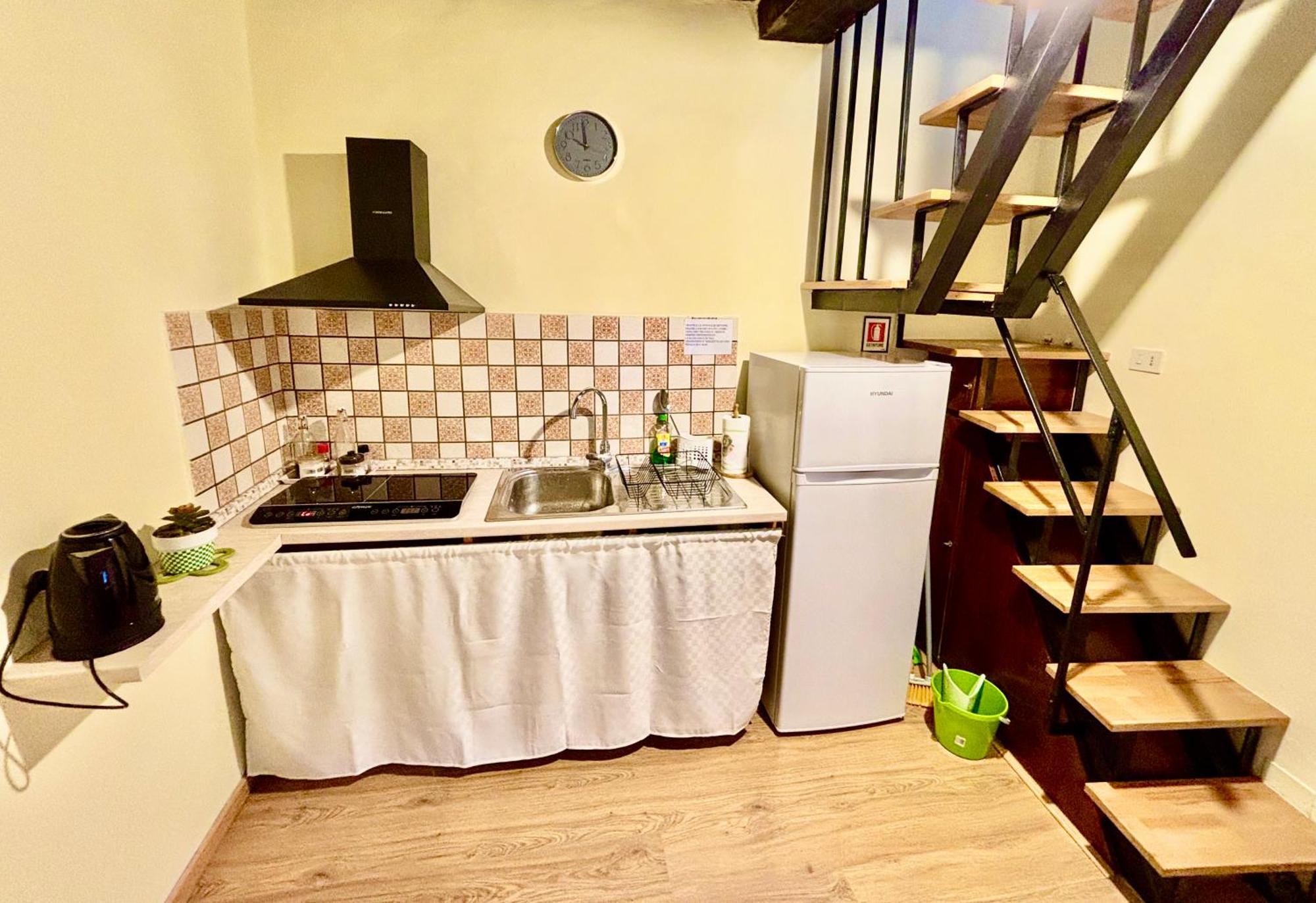 Red House Apartment กุบบีโอ ภายนอก รูปภาพ