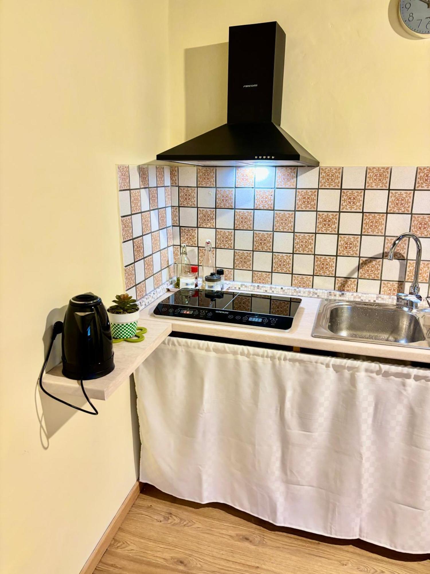 Red House Apartment กุบบีโอ ภายนอก รูปภาพ