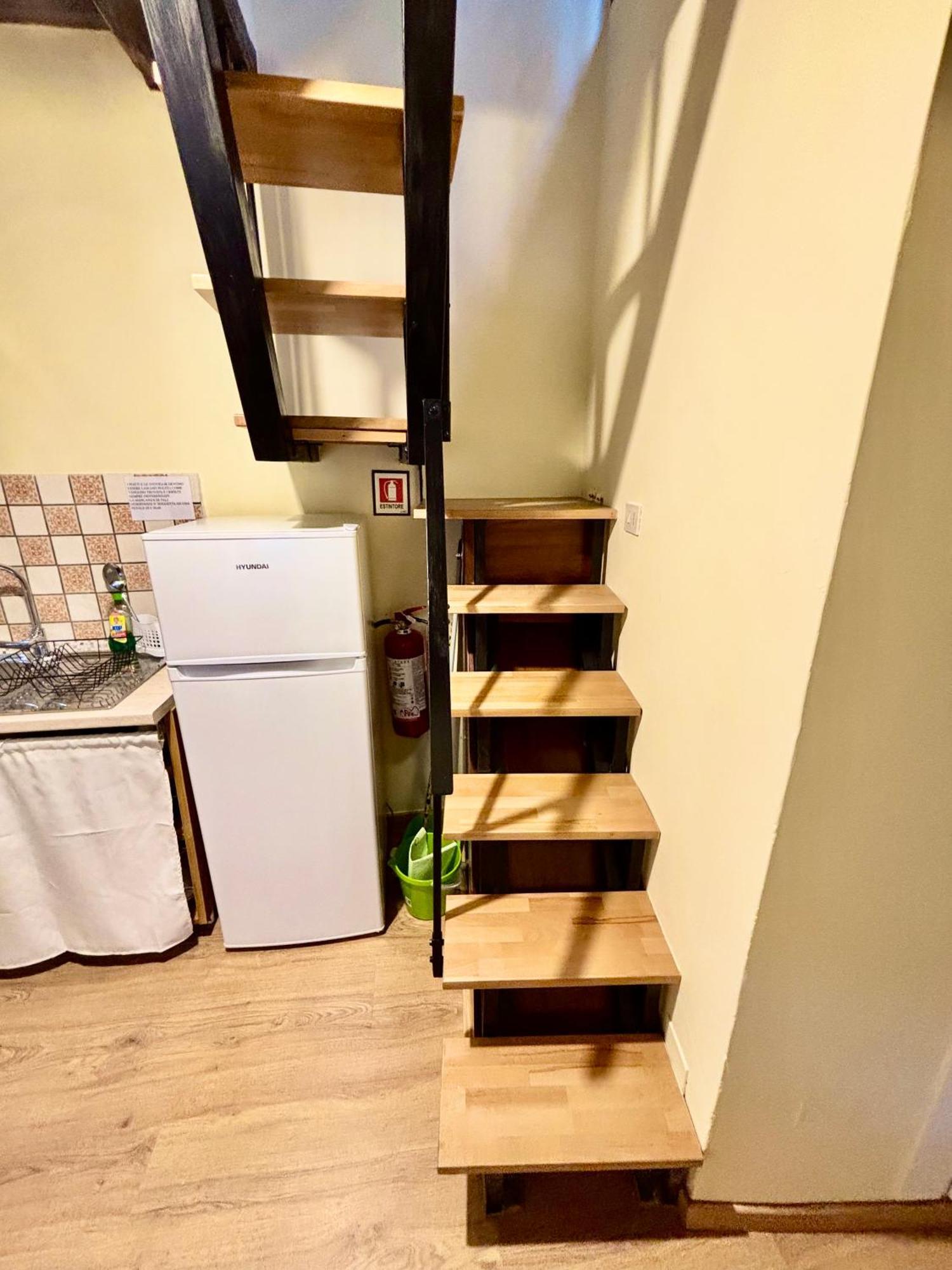Red House Apartment กุบบีโอ ภายนอก รูปภาพ