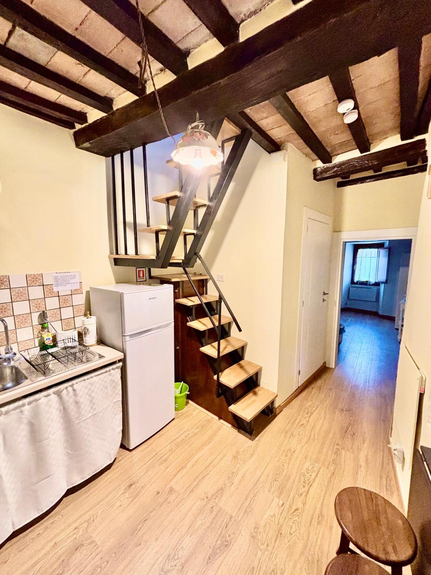 Red House Apartment กุบบีโอ ภายนอก รูปภาพ
